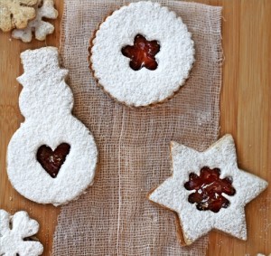Toasted Walnut Linzer Cookies with Strawberry Filling