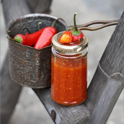 Sriracha style Sweet-Chili Dipping Sauce