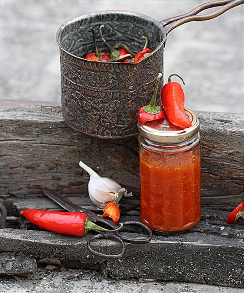 Sriracha style Sweet-Chili Dipping Sauce