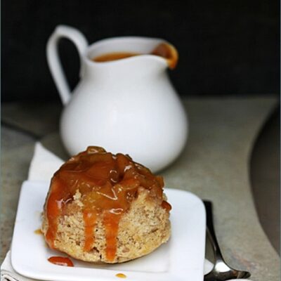 Mini Apple Upside-down Cakes with Salted Butter Caramel... #applelove Mini Apple Upside-down Cakes with Salted Butter Caramel