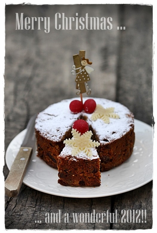 All I Want for Christmas Is Cake- Funny Cake Puns - Christmas Gift for Cake  Lovers
