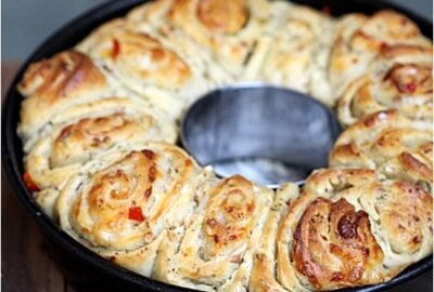 Savoury Chili Cheese & Garlic Pull-Apart Bread