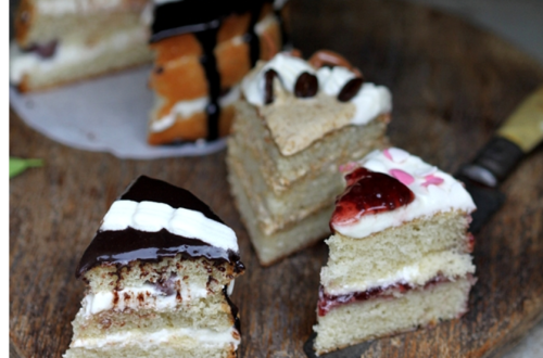 Petite Iced Cakes, Tea Cakes