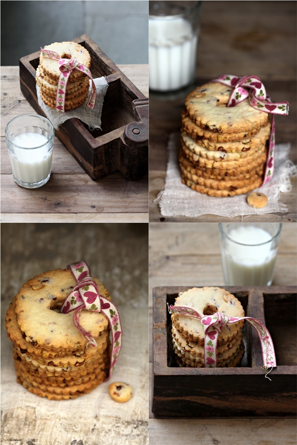 Pistachio & Craisin Cookies 1