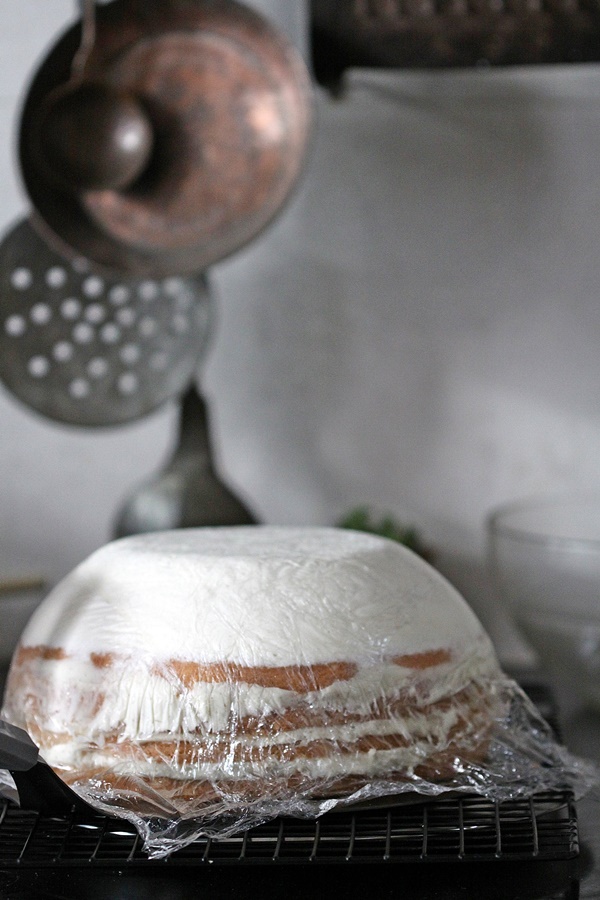 Prinsesstårta, set upside down