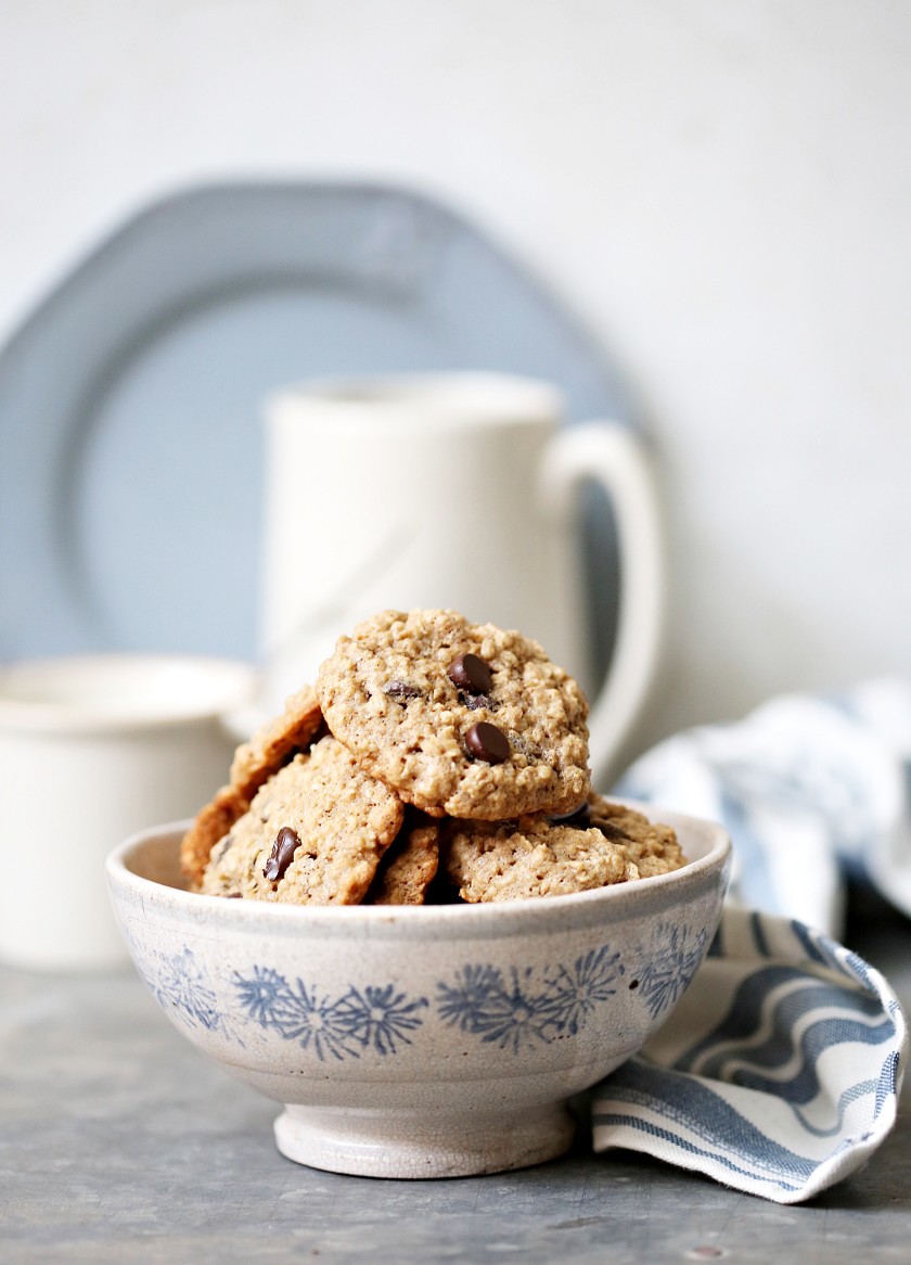 Wholegrain Oatmeal Cinnamon Chocolate Chip Cookies