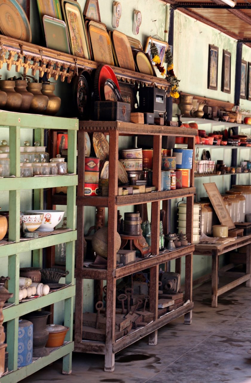 Shopping in Karaikudi, Chettinad, South India 