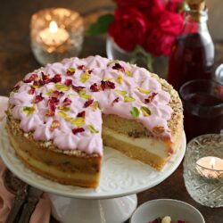 Eggless Saffron Thandai Cream Cake