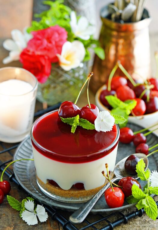 Cherry Cheesecake Cups