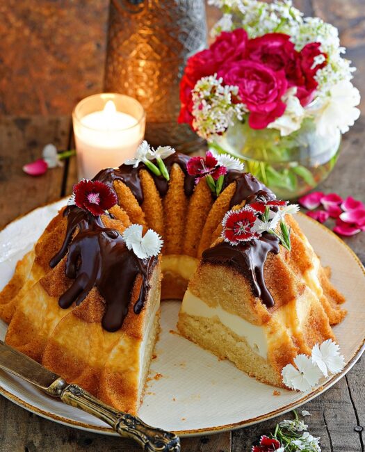 Eggless Baked Cream Bundt Cake