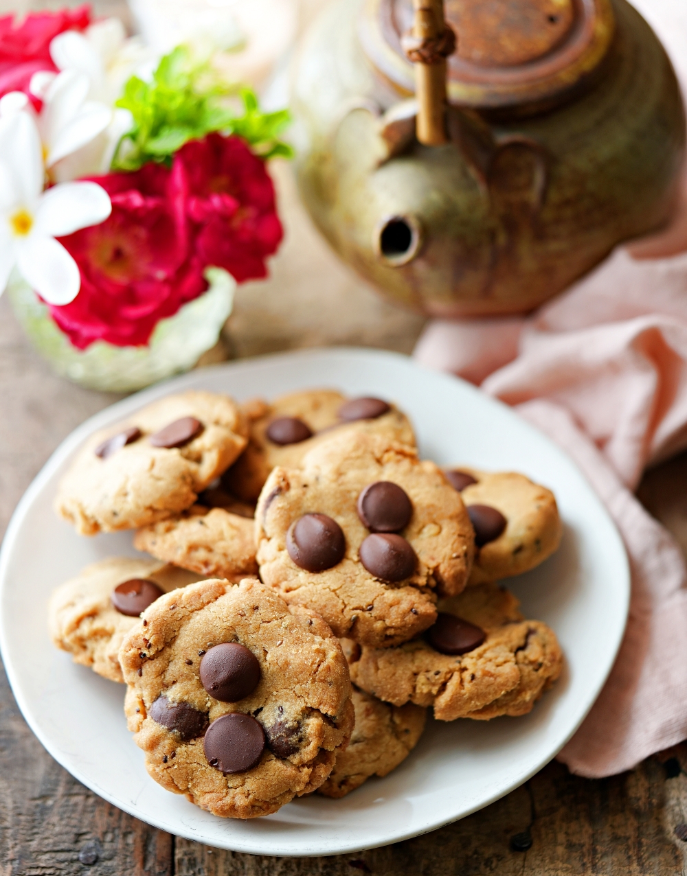 Wholegrain Eggless Chocolate Chip Walnut Cookies Recipe