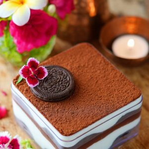 Eggless Oreo Tiramisu Dessert Box Recipe