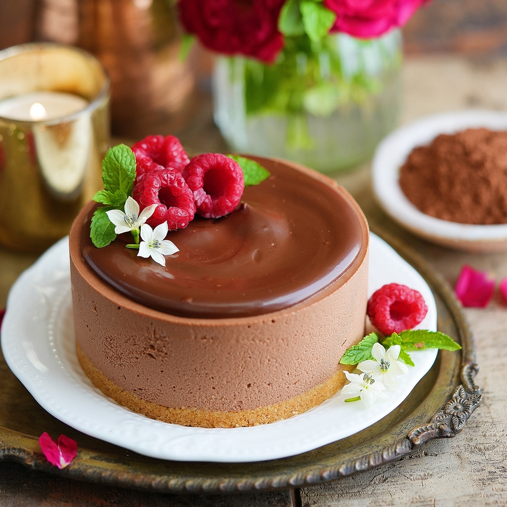 3 Ingredient No bake Eggless Chocolate Cheesecake, no gelatine, no agar agar. no cornstarch