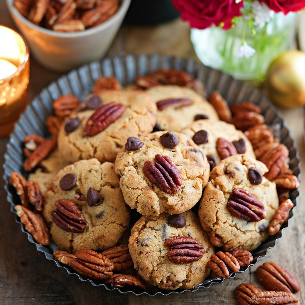 Best Eggless Pecan Wholegrain Chocolate Chip Cookies