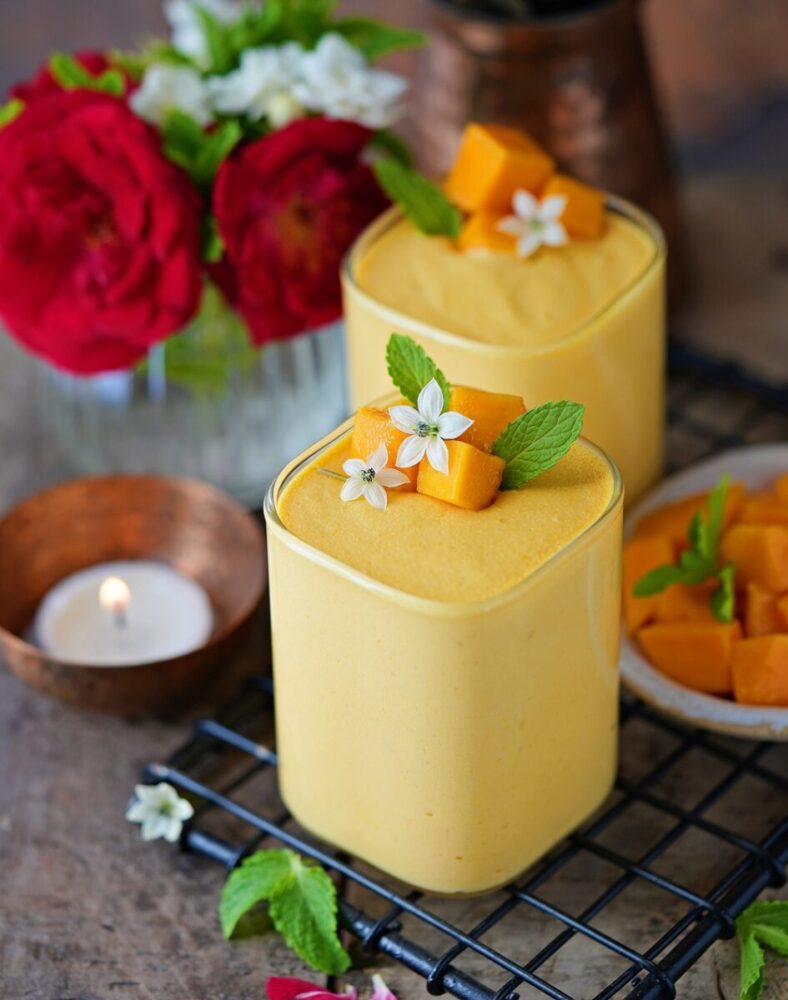 Eggless mango Mouuse