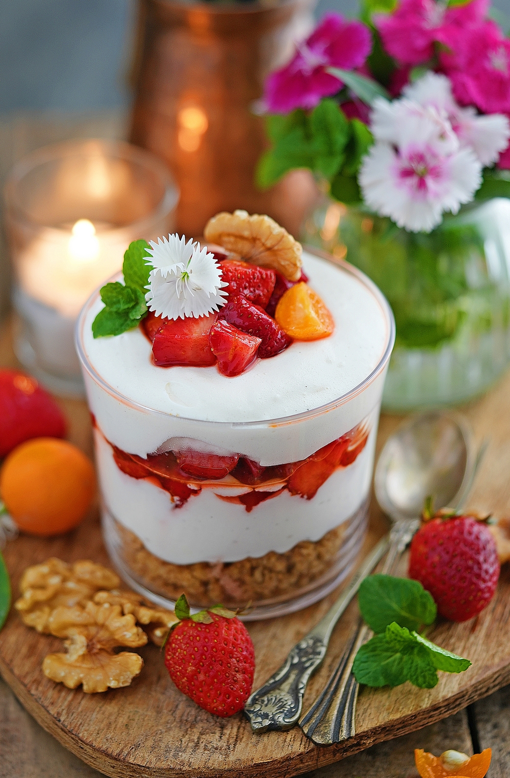 Delicious Strawberry Orange Vanilla Preserve ... so addictive and so worth it! 20 Strawberry Cream Walnut Dessert Glass