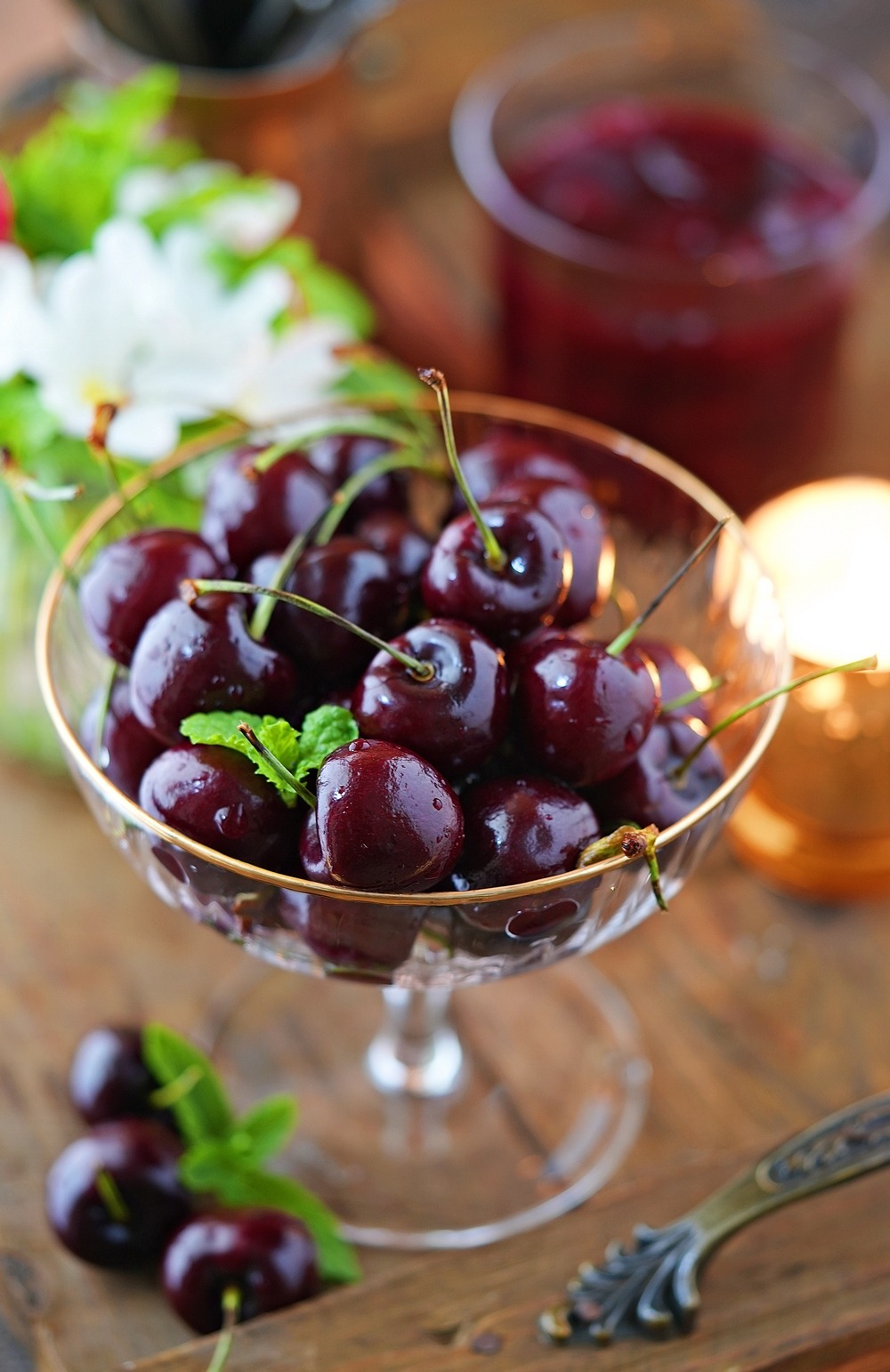 Fresh cherries